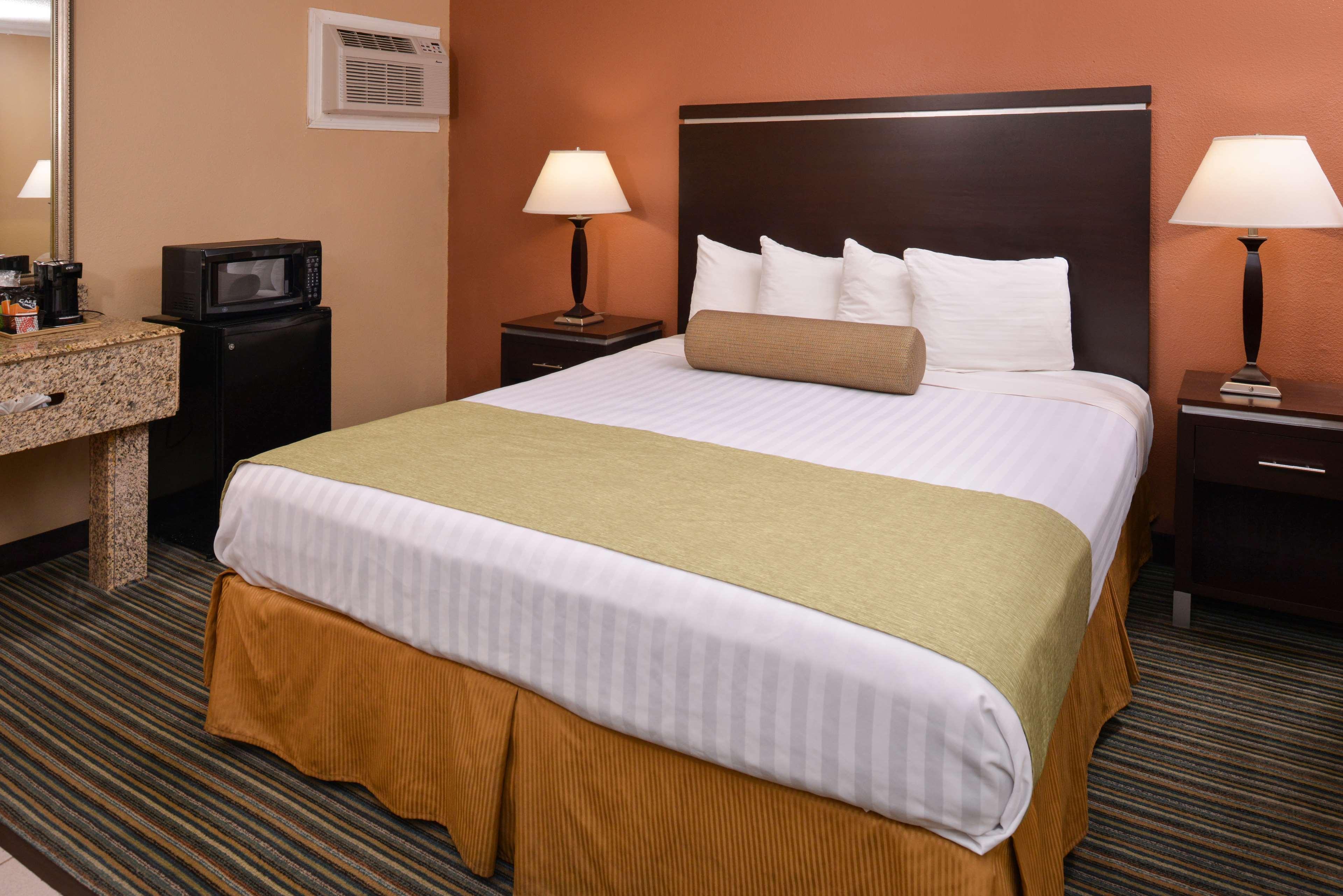 Best Western Courtesy Inn Hotel - Anaheim Resort At The Park Eksteriør billede