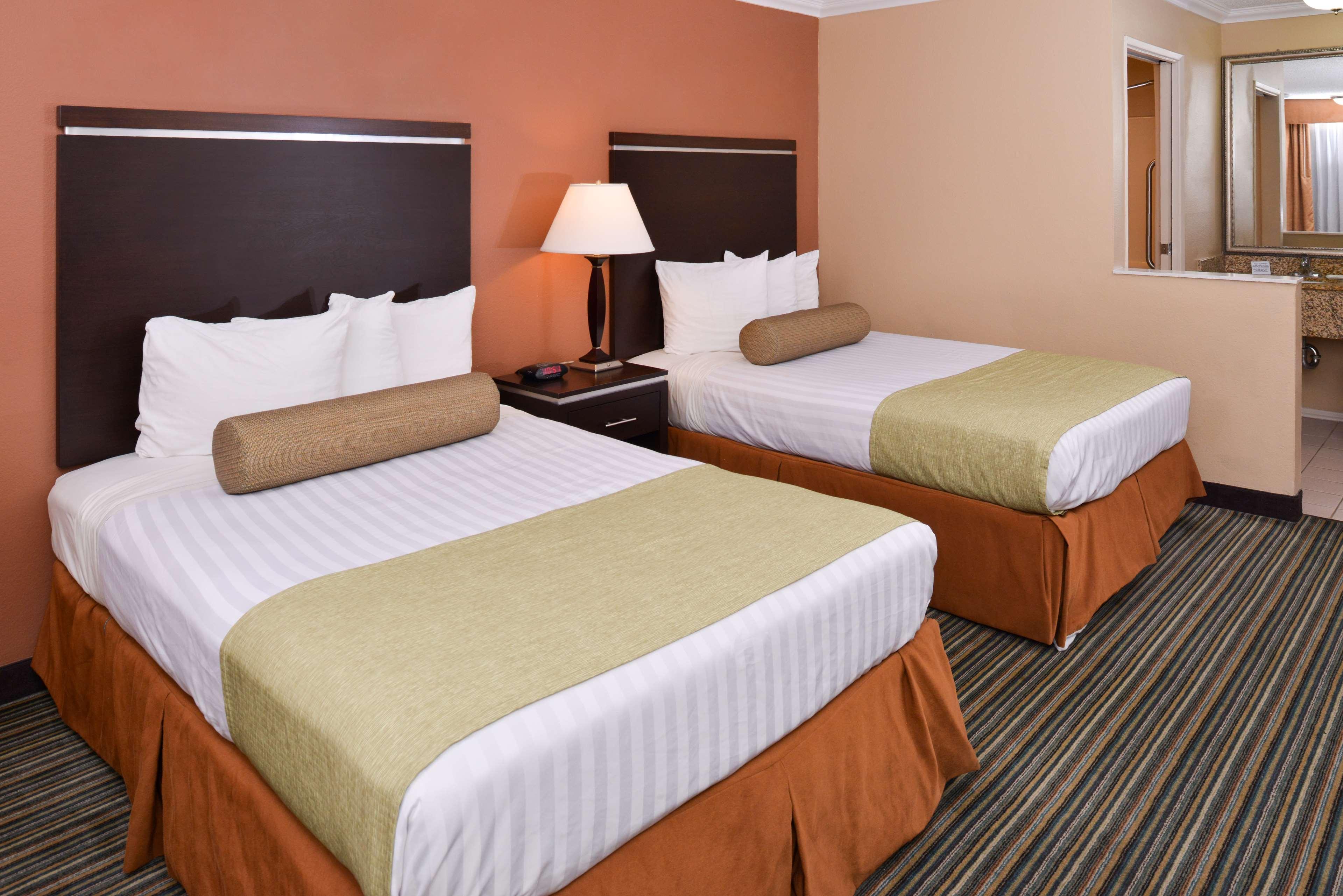 Best Western Courtesy Inn Hotel - Anaheim Resort At The Park Eksteriør billede