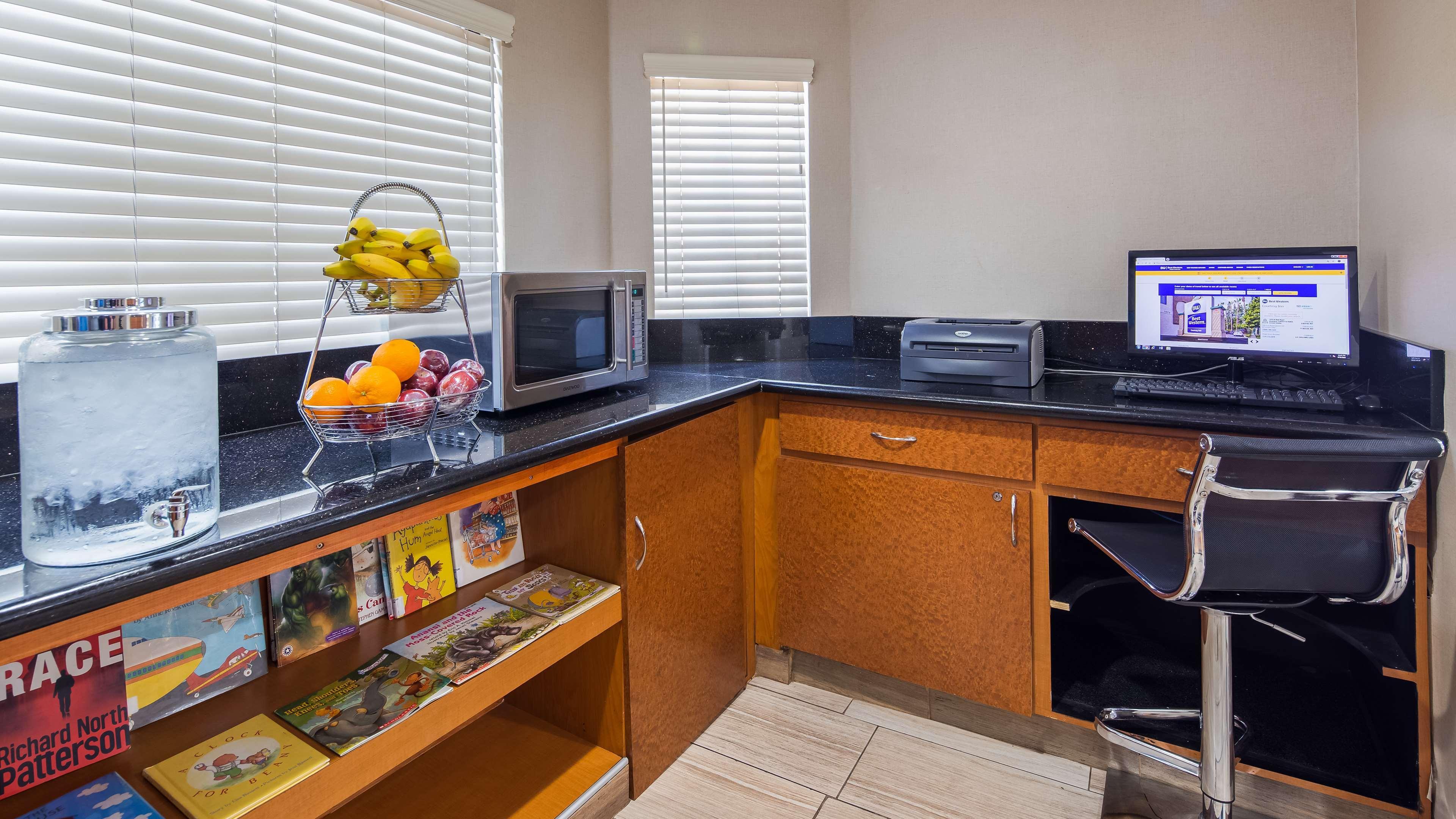 Best Western Courtesy Inn Hotel - Anaheim Resort At The Park Eksteriør billede