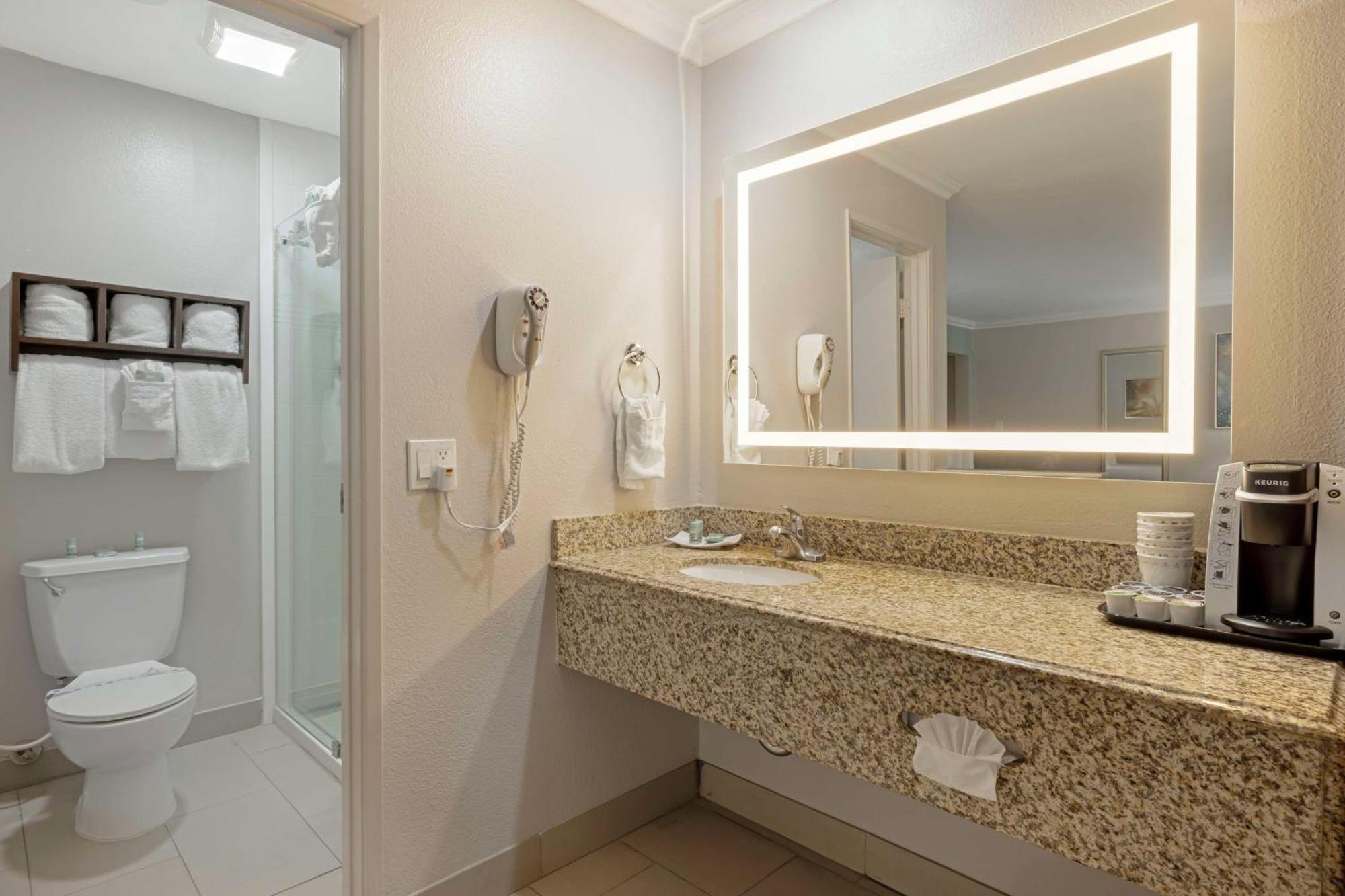 Best Western Courtesy Inn Hotel - Anaheim Resort At The Park Eksteriør billede