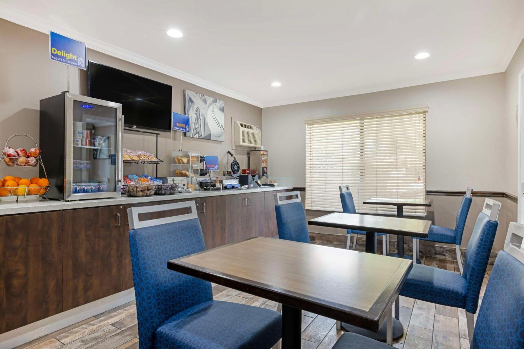 Best Western Courtesy Inn Hotel - Anaheim Resort At The Park Eksteriør billede