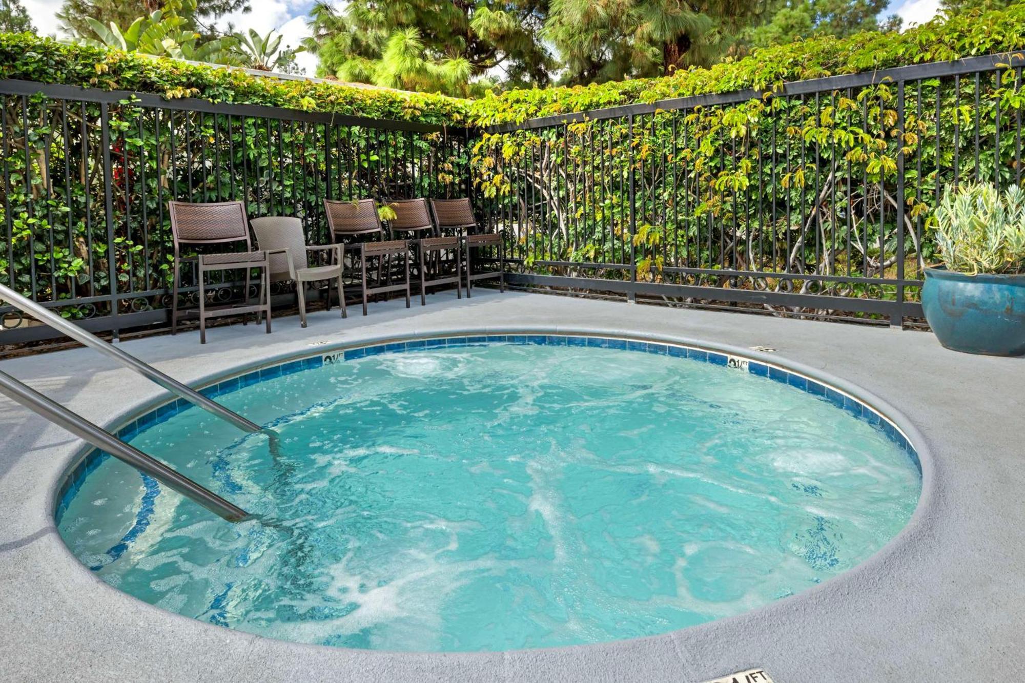 Best Western Courtesy Inn Hotel - Anaheim Resort At The Park Eksteriør billede
